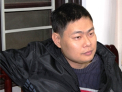 Đối tượng Hồ Sự Cơ tại cơ quan điều tra ( ảnh Minh Tâm) Đối tượng Hồ Sự Cơ tại cơ quan điều tra ( ảnh Minh Tâm)