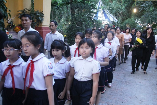 Những ánh mắt gây thơ này chỉ mới biết Đại tướng Võ Nguyên Giáp qua những lời kể của cô, những hình ảnh trong phòng truyền thống.