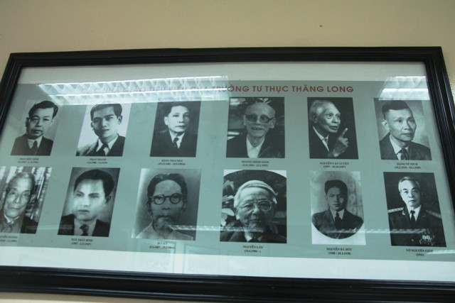 Đây là lớp những thầy giáo đầu tiên của trường tiểu học Thăng Long, trong đó có Đại tướng Võ Nguyên Giáp.