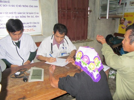 Nếu sự việc không được làm rõ thì bao nhiêu công sức, tiền bạc của 20 y, bác sĩ Bệnh viện ĐK Nghệ An đã bị đổ xuống sông xuống bể và gây hình ảnh xấu trong lòng người dân Nếu sự việc không được làm rõ thì bao nhiêu công sức, tiền bạc của 20 y, bác sĩ Bệnh viện ĐK Nghệ An đã bị đổ xuống sông xuống bể và gây hình ảnh xấu trong lòng người dân