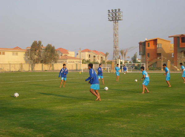 Các học viên HAGL JMG luyện tập trước giờ thi đấu