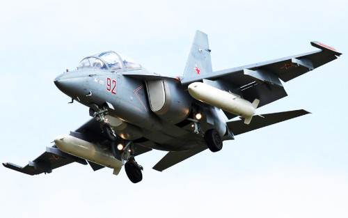 Máy bay huấn luyện chiến đấu Yak-130 do Nga chế tạo Máy bay huấn luyện chiến đấu Yak-130 do Nga chế tạo