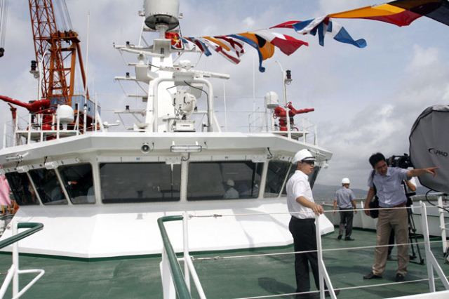 Cabin điều khiển của tàu kiểm ngư KN 781