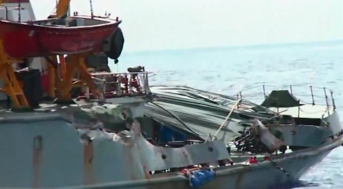 Tàu kiểm ngư KN 951 của Việt Nam bị Trung Quốc khủng bố trong vùng đặc quyền kinh tế, thềm lục địa của Việt Nam