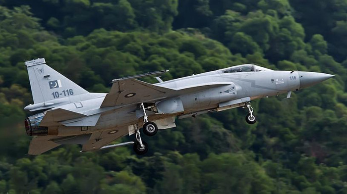 Máy bay chiến đấu FC-1 Kiêu Long/JF-17 Thunder của Không quân Pakistan Máy bay chiến đấu FC-1 Kiêu Long/JF-17 Thunder của Không quân Pakistan