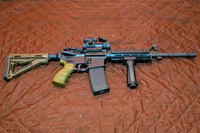 Súng trường CQ do Trung Quốc sản xuất