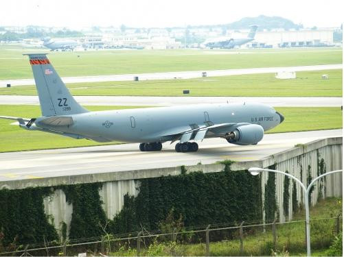 Bên trong căn cứ Okinawa Bên trong căn cứ Okinawa