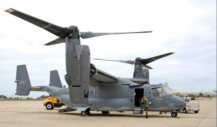 Máy bay vận tải đặc biệt V-22 Osprey Mỹ, đã triển khai 12 chiếc ở Nhật Bản Máy bay vận tải đặc biệt V-22 Osprey Mỹ, đã triển khai 12 chiếc ở Nhật Bản