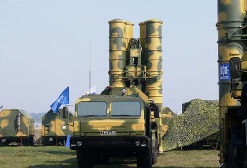 Hệ thống tên lửa S-400 do Nga chế tạo Hệ thống tên lửa S-400 do Nga chế tạo