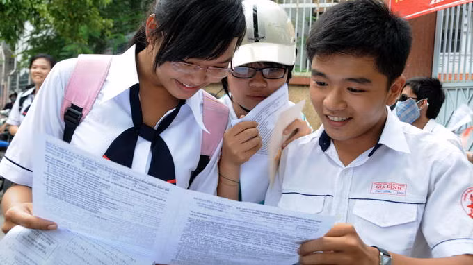 Cấu trúc đề văn sẽ có hai phần: Kỹ năng và làm văn. Ảnh minh họa