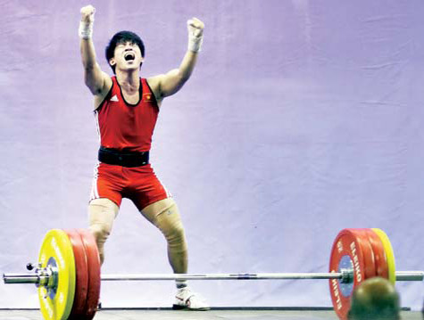 Đô cử trẻ Hoàng Tấn Tài đã không 'thắng' được các trọng tài Đô cử trẻ Hoàng Tấn Tài đã không 'thắng' được các trọng tài