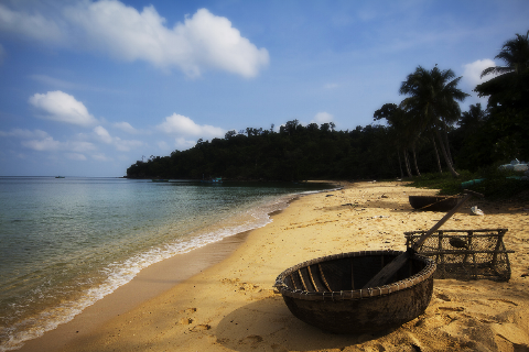 Mộc mạc thuyền thúng. Mộc mạc thuyền thúng.