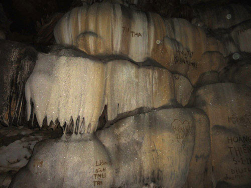 Nơi lưu dấu những tình yêu của du khách... Nơi lưu dấu những tình yêu của du khách...