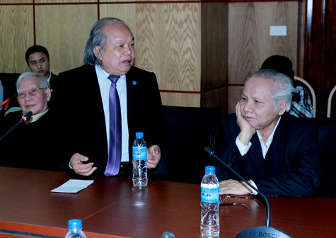 Theo GS Trần Hữu Nghị, chúng ta mỗi năm có khoảng 1,2 triệu học sinh tốt nghiệp nhưng lại không chọn được 3-4 trăm nghìn học sinh vào đại học, lỗi này ở tầm vĩ mô. Ảnh XT