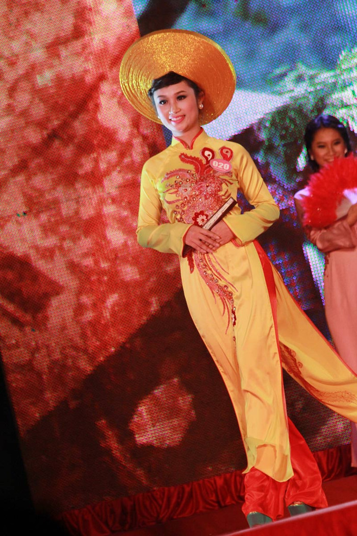 >> HOTGIRL KHẢ NGÂN, BẢO TRÂN KHIẾN SAO HÀN PHẢI GHEN TỊ >> Ngôi sao Missteen Thảo My khiến cộng đồng mạng "nổi sóng" >> MISS CUXI VIỆT HUÊ KHOE DÁNG XINH >> Hotgirl Linh Hàn gợi cảm đón mùa đông về >> Nữ sinh Học viện Hành chính hóa thân thành thôn nữ xinh đẹp >> HOA KHÔI SINH VIÊN YÊU KIỀU BÊN "NGỰA SẮT" >> Vẻ đẹp căng tràn của Hoa khôi Missteen Diễm Trang >>Những mỹ nhân từng học tại trường "nhà giàu" RMIT >> Phát sốt vì 4 nữ giáo viên xinh đẹp >>Midu, Hà Min, Linh Hàn đọ dáng "nóng bỏng"