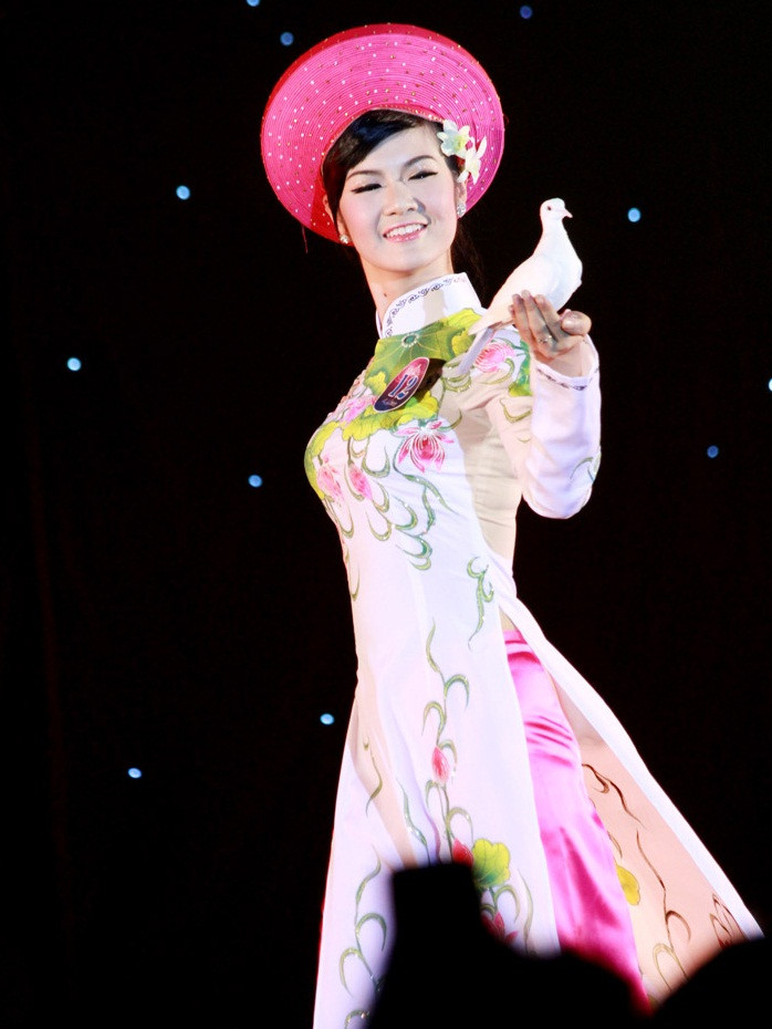 >> Phát sốt vì 4 nữ giáo viên xinh đẹp >>Hoa khôi ĐH Thương Mại 2012 duyên dáng áo dài >>Những hotgirl xinh đẹp làm "điên đảo" cư dân mạng (P8) >>Midu, Hà Min, Linh Hàn đọ dáng "nóng bỏng" >>Ngắm vẻ đẹp kiêu sa của Á hậu Hoàng Anh >>PHÁT SỐT VÌ NỮ THẠC SĨ ĐẸP NHẤT TRUNG QUỐC AI ĐẸP HƠN HOTGIRL KIM PHƯỢNG? >>Những nữ sinh diện áo dài đẹp hơn vẻ đẹp xuân thì của Mai Phương Thúy (P36) >>Phát sốt vì nữ sinh Trung Quốc đẹp như siêu mẫu >> Phát sốt vì 4 nữ giáo viên xinh đẹp >>Hoa khôi ĐH Thương Mại 2012 duyên dáng áo dài >>Những hotgirl xinh đẹp làm "điên đảo" cư dân mạng (P8) >>Midu, Hà Min, Linh Hàn đọ dáng "nóng bỏng" >>Ngắm vẻ đẹp kiêu sa của Á hậu Hoàng Anh >>PHÁT SỐT VÌ NỮ THẠC SĨ ĐẸP NHẤT TRUNG QUỐC AI ĐẸP HƠN HOTGIRL KIM PHƯỢNG? >>Những nữ sinh diện áo dài đẹp hơn vẻ đẹp xuân thì của Mai Phương Thúy (P36) >>Phát sốt vì nữ sinh Trung Quốc đẹp như siêu mẫu