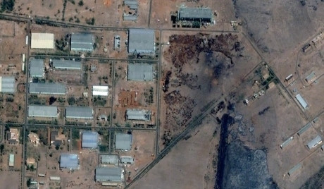 Cơ sở vũ khí sau khi bị tấn công . Cơ sở vũ khí sau khi bị tấn công .