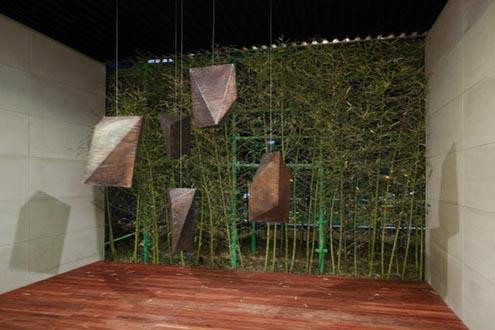 Căn nhà vừa được rao bán trên thị trường với giá 4,2 tỷ won, tương đương 3,8 triệu USD, cao hơn 0,5 triệu USD so với giá mua ban đầu .