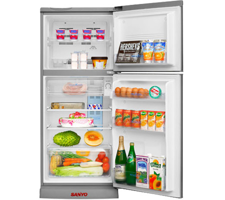 Mặc dù sử dụng tủ lạnh thường xuyên và trong nhiều năm nhưng không có nghĩa là bà nội trợ nào cũng biết cách sử dụng tủ lạnh hợp lý. Bởi không phải thực phẩm nào cũng thích hợp bảo quản trong tủ lạnh, chưa kể mỗi loại thực phẩm lại có cách bảo quản khác nhau. Dưới đây là 5 loại thực phẩm sau không nên đặt trong tủ lạnh: Mặc dù sử dụng tủ lạnh thường xuyên và trong nhiều năm nhưng không có nghĩa là bà nội trợ nào cũng biết cách sử dụng tủ lạnh hợp lý. Bởi không phải thực phẩm nào cũng thích hợp bảo quản trong tủ lạnh, chưa kể mỗi loại thực phẩm lại có cách bảo quản khác nhau. Dưới đây là 5 loại thực phẩm sau không nên đặt trong tủ lạnh: