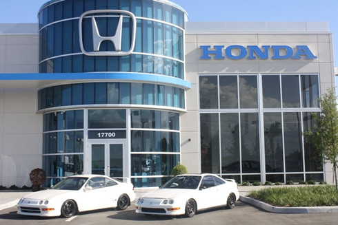 8. Honda: Giá trị thương hiệu giảm: 11%; giá trị hiện tại: 17,3 tỷ USD (xếp thứ 21); công ty mẹ: Honda Motor; doanh thu thay đổi trong 1 năm: 4,6%; lĩnh vực: Ôtô. 8. Honda: Giá trị thương hiệu giảm: 11%; giá trị hiện tại: 17,3 tỷ USD (xếp thứ 21); công ty mẹ: Honda Motor; doanh thu thay đổi trong 1 năm: 4,6%; lĩnh vực: Ôtô.