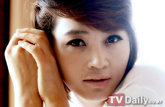 Nét đẹp gợi cảm của Kim Hye Soo cho đến nay vẫn rất nổi bật giữa "một rừng mỹ nhân dao kéo" khác của xứ Kim chi. Nét đẹp gợi cảm của Kim Hye Soo cho đến nay vẫn rất nổi bật giữa "một rừng mỹ nhân dao kéo" khác của xứ Kim chi.