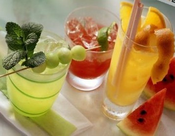 Các loại nước ép trái cây, đặc biệt là các loại quả mọng giàu chất chống oxy hóa nên giúp bạn tránh các vấn đề rắc rối và cải thiện sức khỏe của thận. Các loại nước ép trái cây, đặc biệt là các loại quả mọng giàu chất chống oxy hóa nên giúp bạn tránh các vấn đề rắc rối và cải thiện sức khỏe của thận.