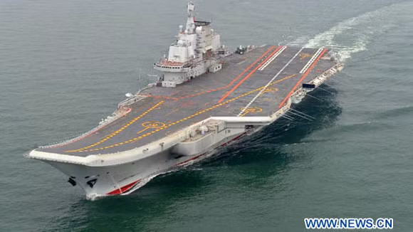 Tàu sân bay Varyag được Trung Quốc mua lại từ Ukraine và được đổi tên là Liêu Ninh.