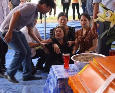 Nỗi đau mất chồng của bà Phạm Thị Hà (vợ ông Dũng)