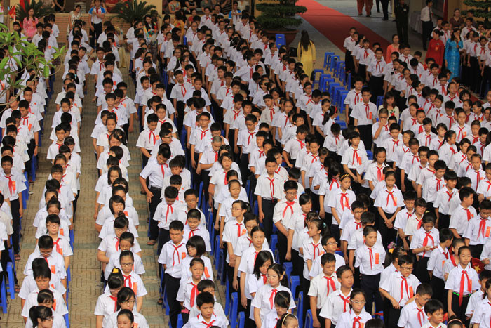 >> Những hình ảnh ấn tượng về trẻ em ở Trường Sa >> Cô giáo 9X xinh đẹp của Trường Chuyên Hà Nội - Amsterdam