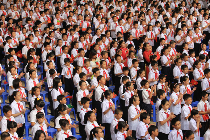 >> Những hình ảnh ấn tượng về trẻ em ở Trường Sa >> Cô giáo 9X xinh đẹp của Trường Chuyên Hà Nội - Amsterdam