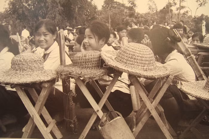 >>Chàng trai không tay người Dao đỗ Đại học >>Đáng yêu những thiên thần nhỏ ngày khai trường >>Những hình ảnh đẹp nhất lễ khai giảng 2012 >>Chàng trai không tay người Dao đỗ Đại học >>Đáng yêu những thiên thần nhỏ ngày khai trường >>Những hình ảnh đẹp nhất lễ khai giảng 2012