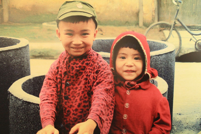 Hai anh em bên những chiếc hầm trú bom đã được đúc sẵn. >>Những bức ảnh đen trắng quý hiếm về học sinh thời chiến >>Chàng trai không tay người Dao đỗ đại học >>Những hotgirl xinh tươi rạng rỡ ngày khai trường Hai anh em bên những chiếc hầm trú bom đã được đúc sẵn. >>Những bức ảnh đen trắng quý hiếm về học sinh thời chiến >>Chàng trai không tay người Dao đỗ đại học >>Những hotgirl xinh tươi rạng rỡ ngày khai trường