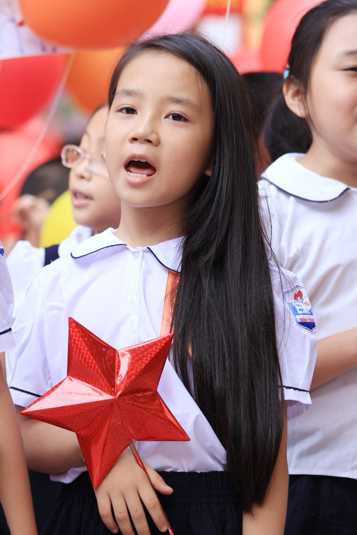 Chùm ảnh: Nữ sinh cực "xì tin" trong ngày khai trường >>Nữ sinh đẹp rạng ngời ngày khai trường >>Những thầy cô là hotgirl, hotboy nổi đình nổi đám Chùm ảnh: Nữ sinh cực "xì tin" trong ngày khai trường >>Nữ sinh đẹp rạng ngời ngày khai trường >>Những thầy cô là hotgirl, hotboy nổi đình nổi đám