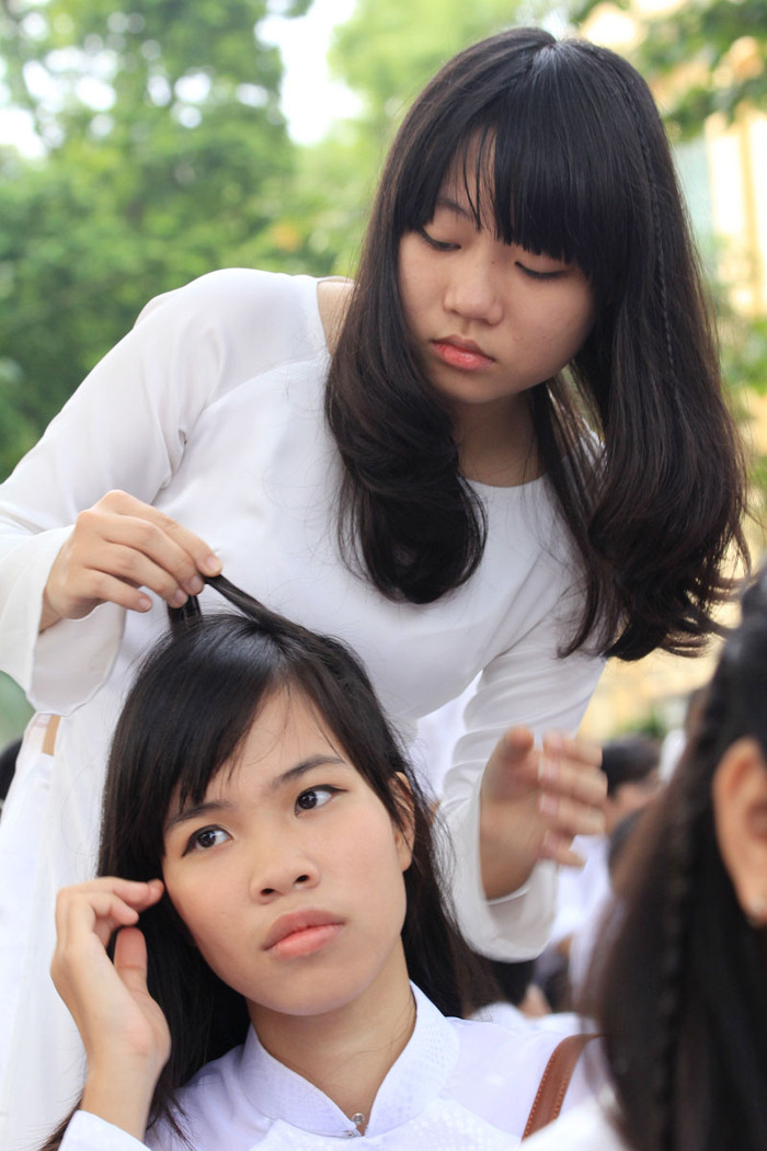 Chùm ảnh: Giới trẻ Hà Thành chào Quốc khánh bằng đàn ghita >>Nữ sinh đẹp rạng ngời ngày khai trường Rơi nước mắt, học sinh quỳ đất trong lễ khai giảng Phát sốt vì cô giáo 9X xinh đẹp của trường Chuyên Hà Nội - Amsterdam Chùm ảnh: Giới trẻ Hà Thành chào Quốc khánh bằng đàn ghita >>Nữ sinh đẹp rạng ngời ngày khai trường Rơi nước mắt, học sinh quỳ đất trong lễ khai giảng Phát sốt vì cô giáo 9X xinh đẹp của trường Chuyên Hà Nội - Amsterdam