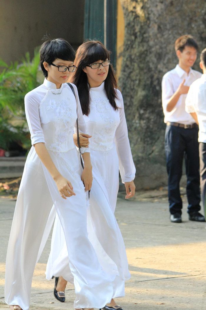 Thướt tha cùng tà áo... >>Gặp cô giáo siêu kute trong ngày khai giảng trường Ams >>Xúc động hình ảnh chú lính chì Thiện Nhân vào lớp 1 >>Xúc động clip: Học sinh khiếm thính hát Quốc ca bằng tay Thướt tha cùng tà áo... >>Gặp cô giáo siêu kute trong ngày khai giảng trường Ams >>Xúc động hình ảnh chú lính chì Thiện Nhân vào lớp 1 >>Xúc động clip: Học sinh khiếm thính hát Quốc ca bằng tay