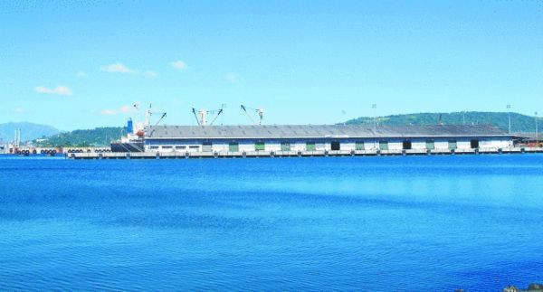 Một bộ phận công trình của căn cứ Subic được lặng lẽ khôi phục đến trạng thái &quot;có thể cung cấp sử dụng bất cứ lúc nào&quot;, lực lượng tàu ngầm Thái Bình Dương quân Mỹ thường đến tuần tra các đảo, đá ngầm trên Biển Đông - nơi Quân đội Trung Quốc đồn trú (ảnh và lời: nguồn Thời báo Hoàn Cầu)