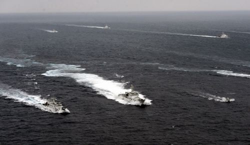 Đối đầu Trung-Nhật trên vùng biển đảo Senkaku Đối đầu Trung-Nhật trên vùng biển đảo Senkaku