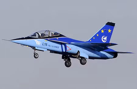 Máy bay huấn luyện L-15 Trung Quốc