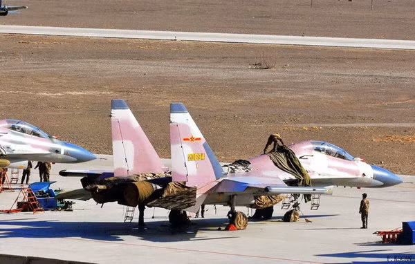 Truyền thông Trung Quốc tiếp tục tuyên truyền, Trung Quốc có "Su-30 Việt Nam", tức là sơn màu giống máy bay chiến đấu Su-30 của Việt Nam để chúng làm "quân xanh" trong tập trận. Những tuyên truyền kiểu "chủ nghĩa khủng bố" này đáng lên án, cảnh giác, bác bỏ.