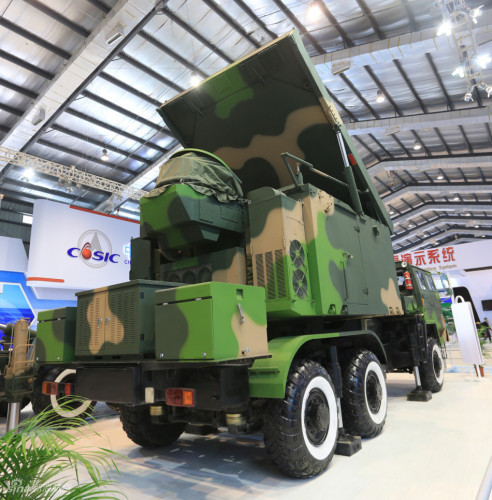 Xe radar thuộc hệ thống tên lửa phòng không HQ-9 phiên bản xuất khẩu của Trung Quốc Xe radar thuộc hệ thống tên lửa phòng không HQ-9 phiên bản xuất khẩu của Trung Quốc