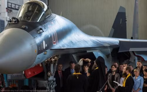 Nga chính thức tiếp nhận 12 máy bay chiến đấu Su-35S triển khai ở căn cứ giáp đông bắc Trung Quốc