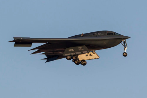 Máy bay ném bom tàng hình B-2A của Không quân Mỹ trong một cuộc diễn tập.