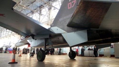 Máy bay chiến đấu Su-35S chờ bàn giao