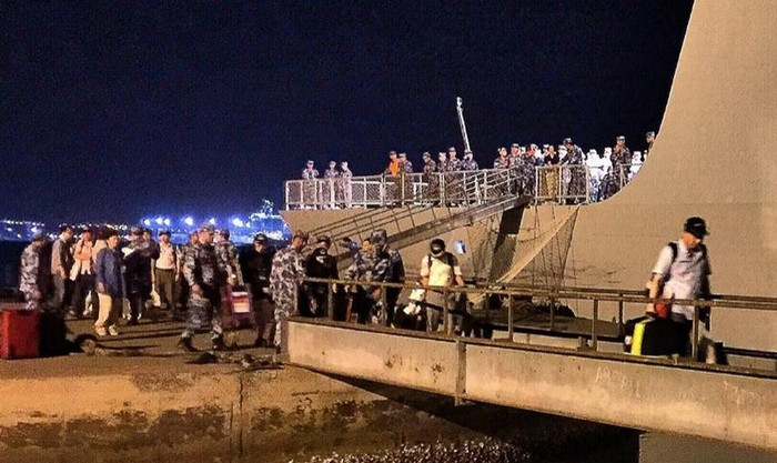 Tàu hộ vệ Lâm Nghi của biên đội hộ tống tốp thứ 19 Hải quân Trung Quốc rút công dân nước này từ Yemen đến Djibouti Tàu hộ vệ Lâm Nghi của biên đội hộ tống tốp thứ 19 Hải quân Trung Quốc rút công dân nước này từ Yemen đến Djibouti