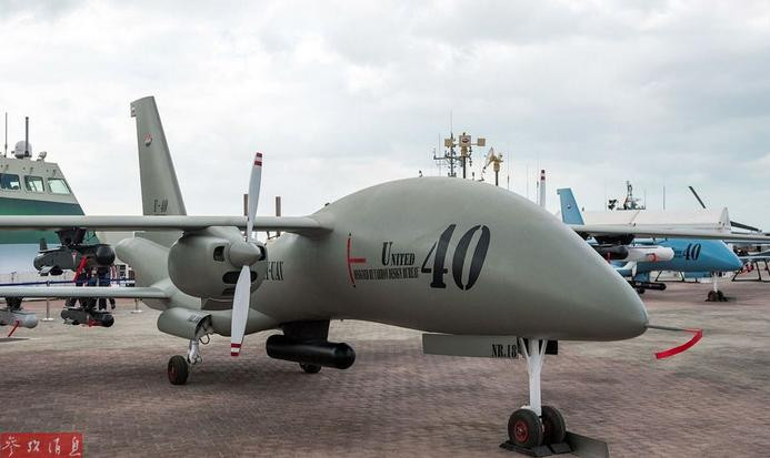 Vũ khí trang bị tại Triển lãm hàng không Chu Hải Trung Quốc Vũ khí trang bị tại Triển lãm hàng không Chu Hải Trung Quốc