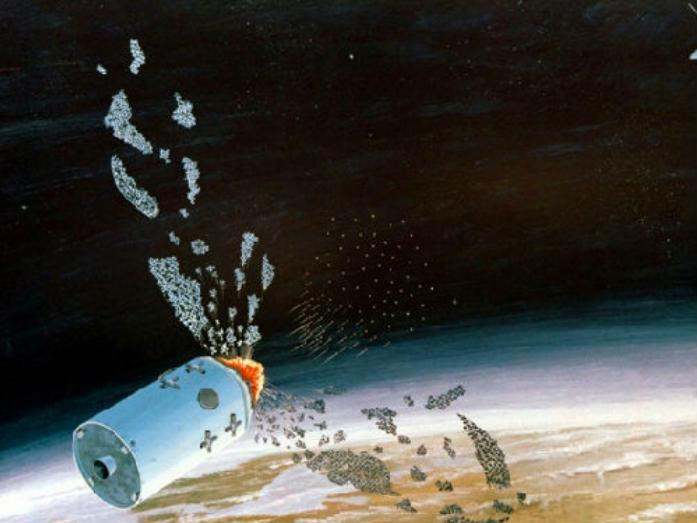 Vũ khí chống vệ tinh tưởng tượng (nguồn: Tin tức Tham khảo, TQ) Vũ khí chống vệ tinh tưởng tượng (nguồn: Tin tức Tham khảo, TQ)