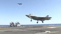 Máy bay chiến đấu F-35C hạ cánh trên tàu sân bay USS Nimitz, Hải quân Mỹ Máy bay chiến đấu F-35C hạ cánh trên tàu sân bay USS Nimitz, Hải quân Mỹ