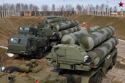 Hệ thống tên lửa phòng không tiên tiến S-400 Nga Hệ thống tên lửa phòng không tiên tiến S-400 Nga