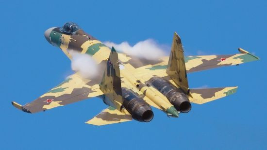 Máy bay chiến đấu đa năng Su-35 Nga