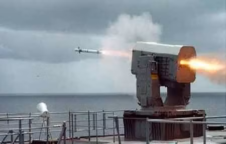 Tàu tấn công đổ bộ Dokdo của Hải quân Hàn Quốc phóng tên lửa